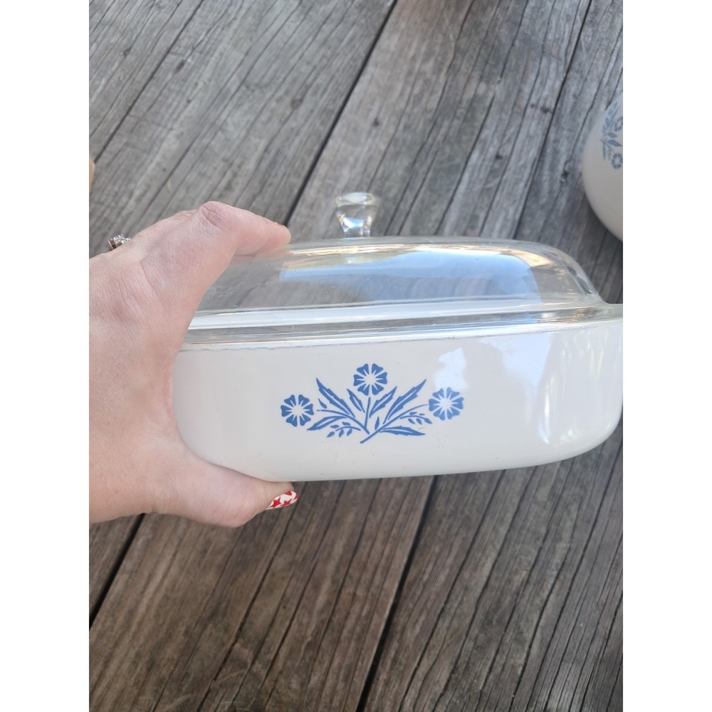 VTG CorningWare P-16-B Blue Cornflower 11" Square Casserole Dish w/ Glass Lid
